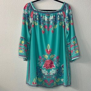 Flying Tomato Off the shoulder floral boho dress size small. EUC